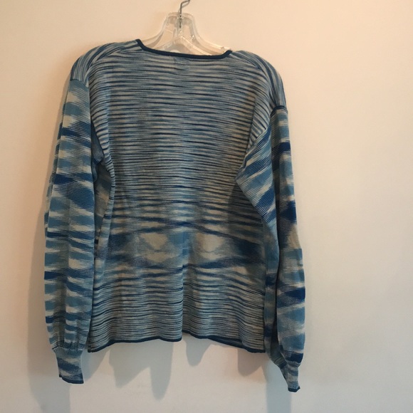 Vintage 1970s Tiffany Manor Sweater. Size Medium. - Picture 3 of 11